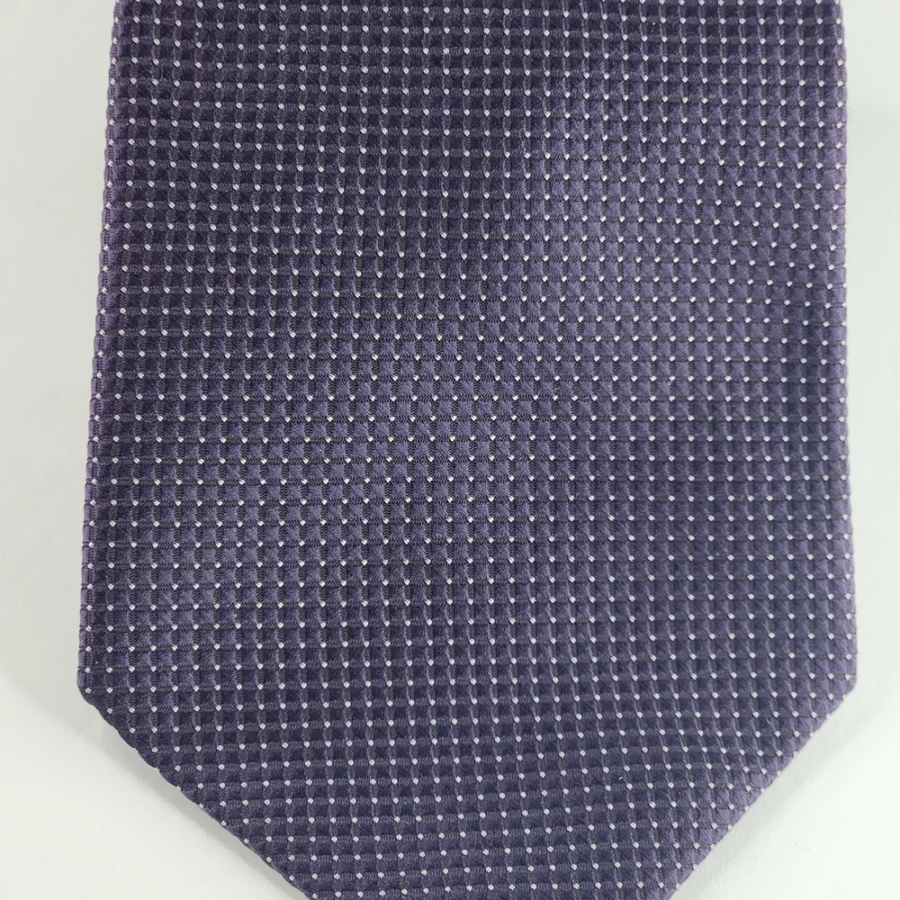 CEDARWOOD STATE Purple & White Dots Tie.